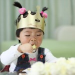 雪莱2周岁生日照片（黑天鹅蛋糕版）
